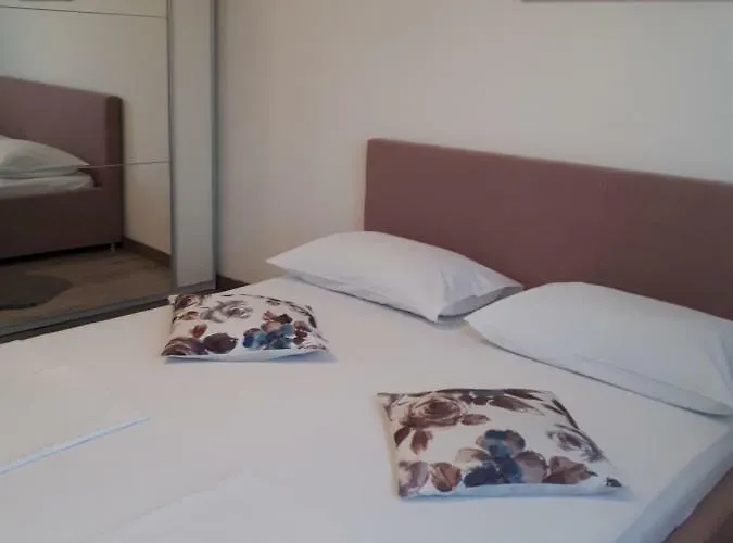 Jole 1 Daire Trogir