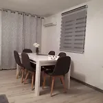 Appartement Jole 1 *